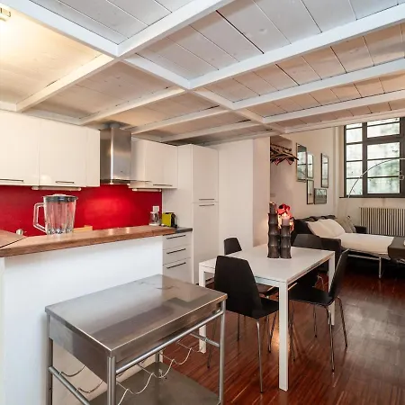 Ampio Loft 5' Dalla Metro Milan
